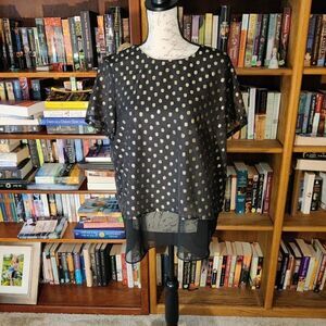 Dkny black and gold short sleeved chiffon high low blouse euc size m